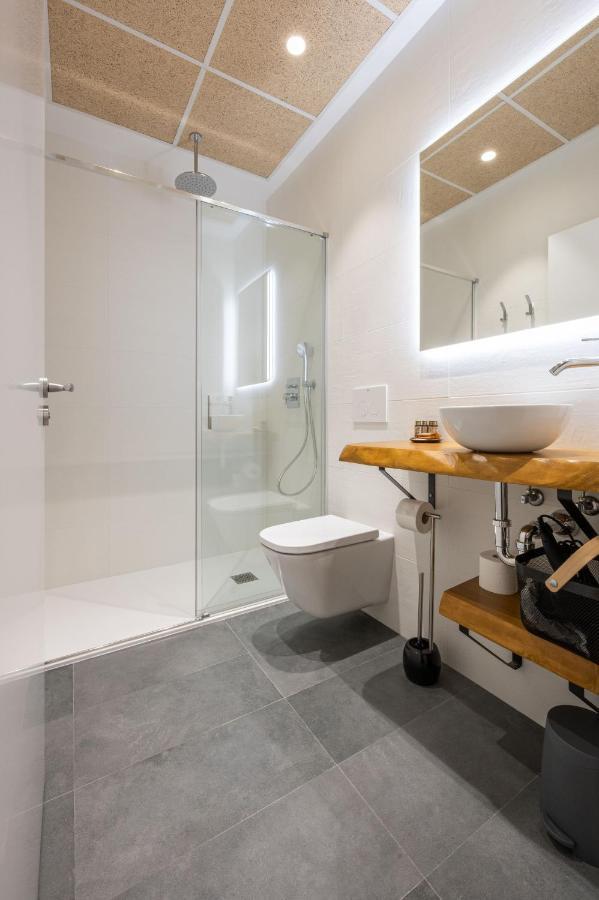 Elegant Rooms Lasarte Exterior photo